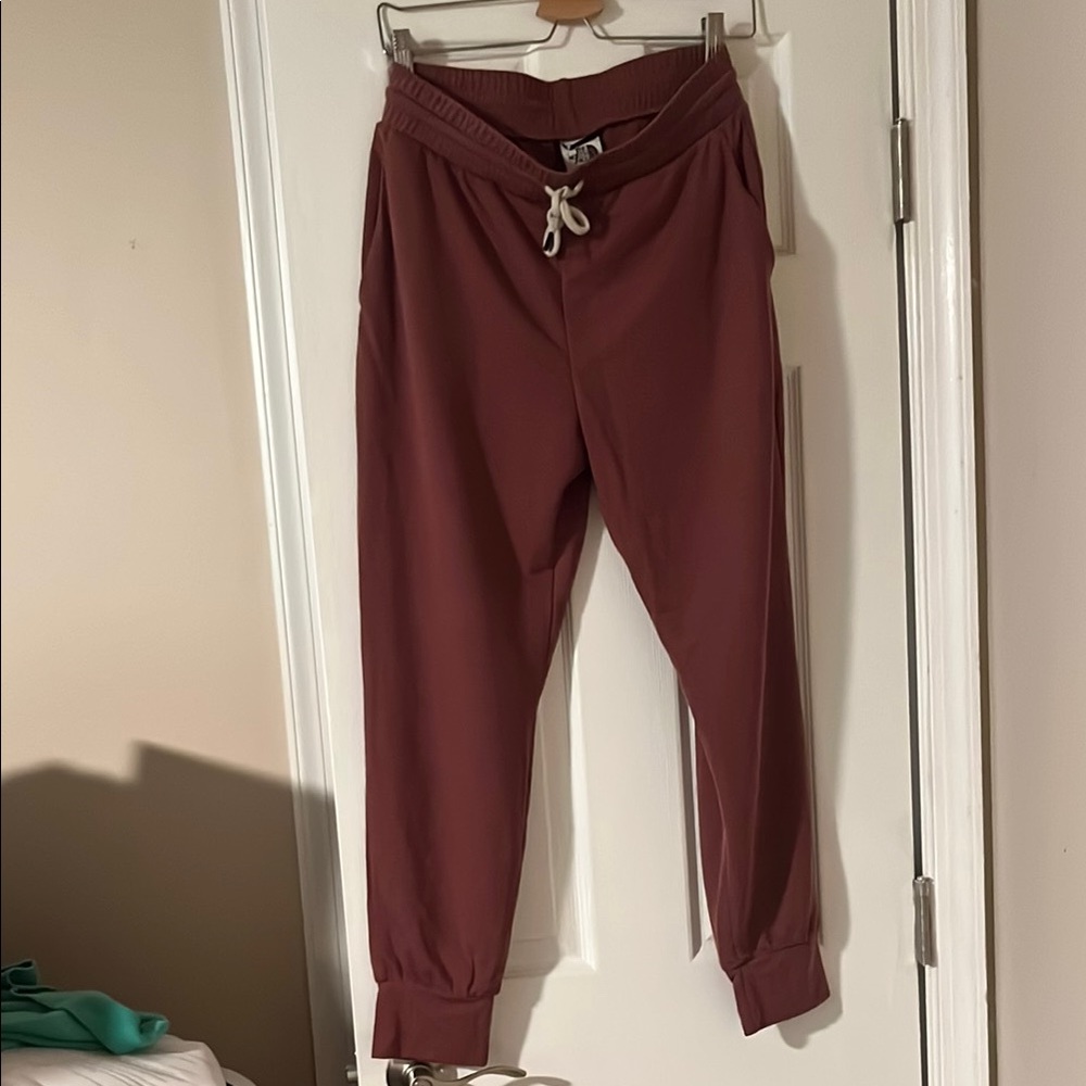 NWT North Face Maroon Jogger Pants with Drawstring